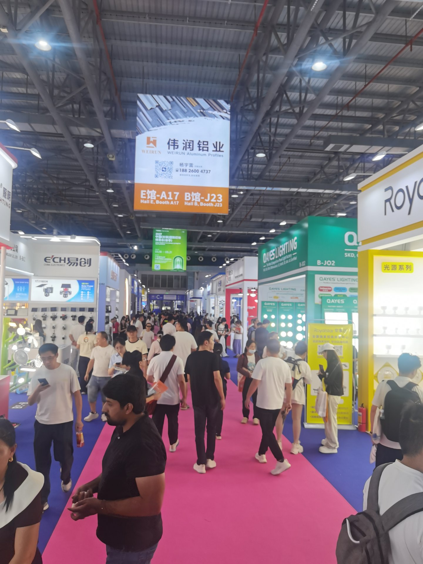 Crowded aisles on opening day with overseas buyers negotiating at booths